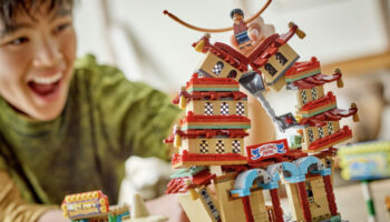 Lego, Josh Simon