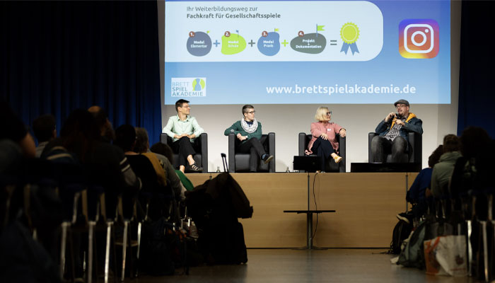 Carol Rapp, Essen, Spiel