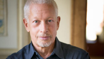 Howard Roffman