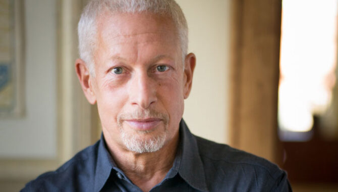 Howard Roffman