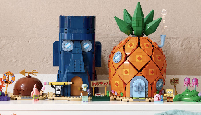 Paramount, LEGO